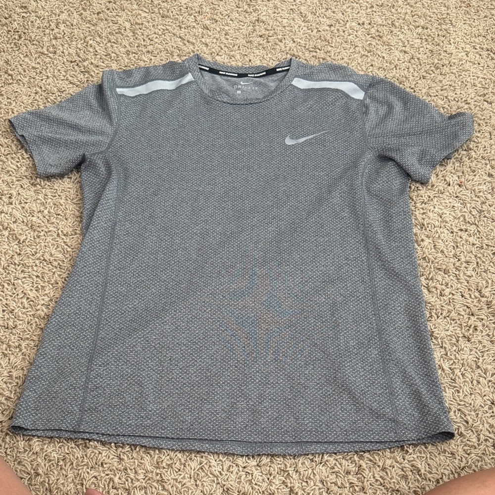 Nike Running Men's Gray Short Sleeve